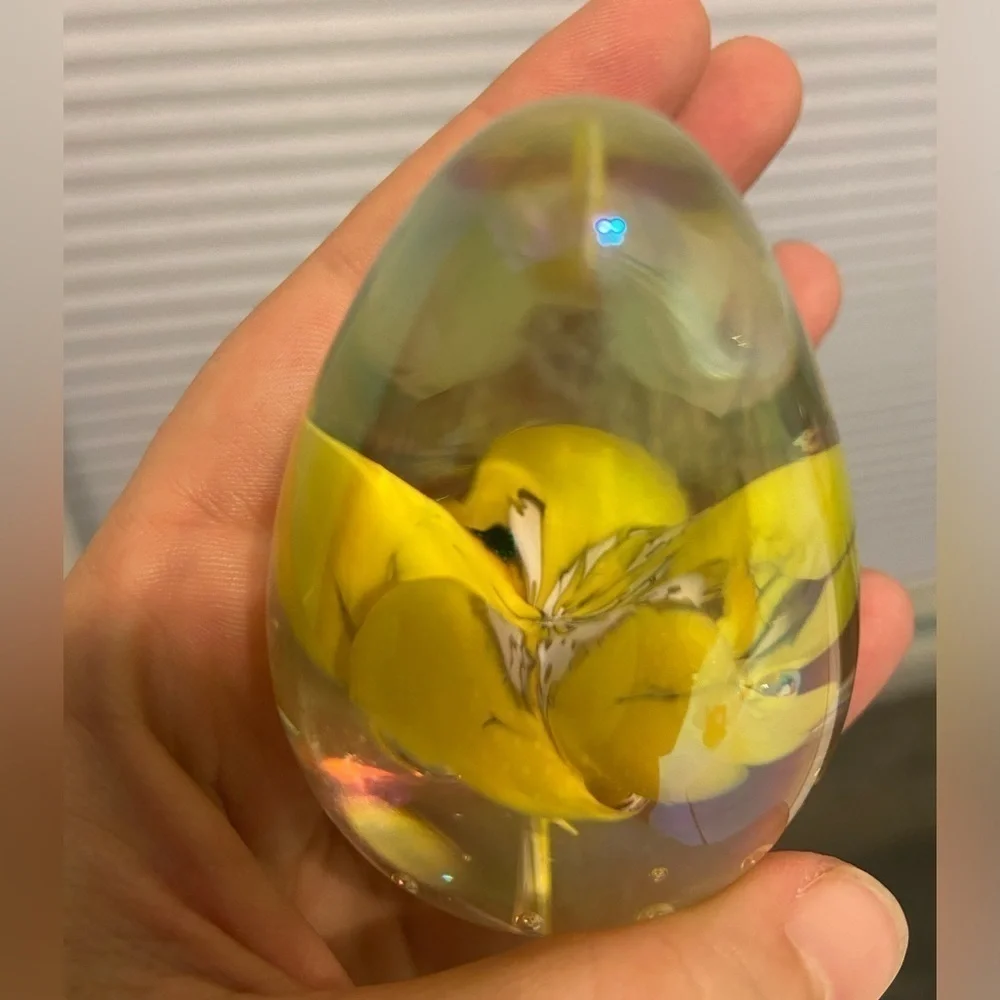 Iridescent Egg Shaped Paperweight Signed Allen - Picture 5 of 7